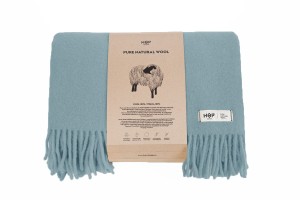 Koc z 100% wełny pastelowy niebieski YETI HOP 